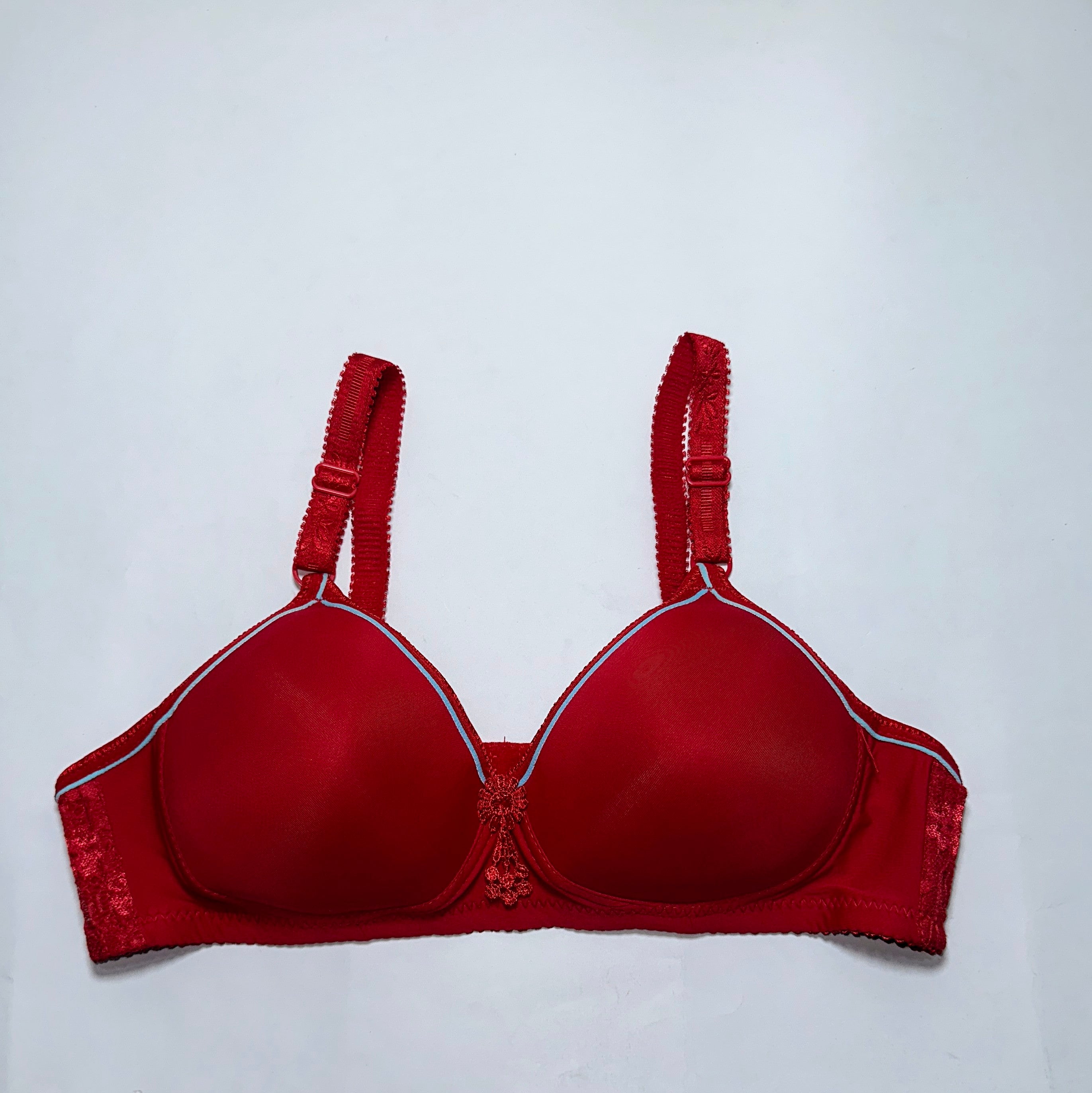 The Contrast Piping Contour Bra - Available in 5 Colors The Contrast Piping Contour Bra - Available in 5 Colors