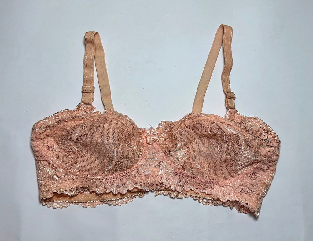The Scalloped Floral Lace Bralette - 3 Colors